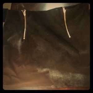 Black zipper skirt